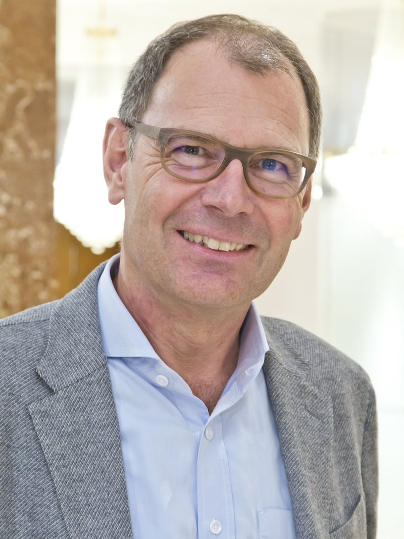 Prim. Univ.-Prof. Dr. Ewald Wöll
